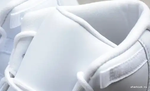 Jordan AR0715-100 Metallic SilverVast 11 AR0715-100 White Grey Air WMNS 0617